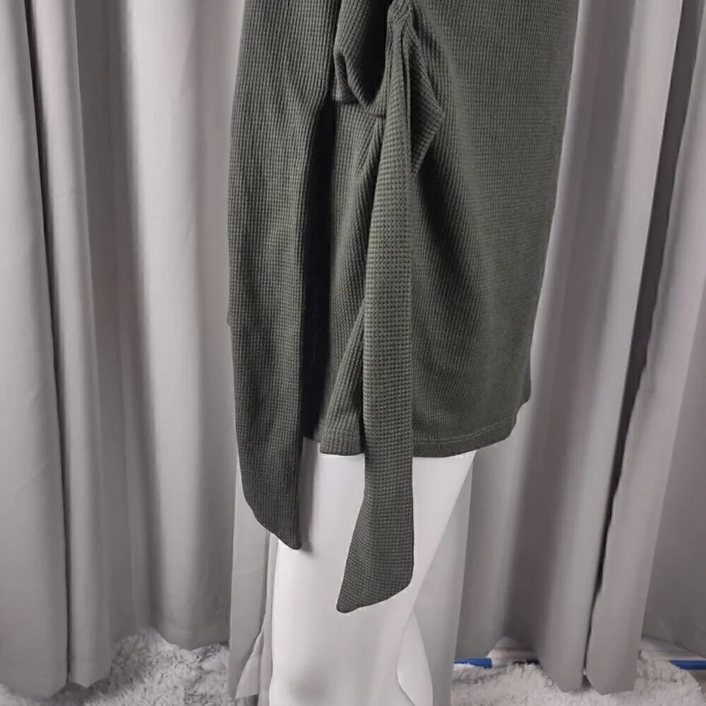 Daytrip Dusty Olive Mixed Media Free Spirit Floral Sleeve Side Tie Top Sz S (NWT - Picture 4 of 14